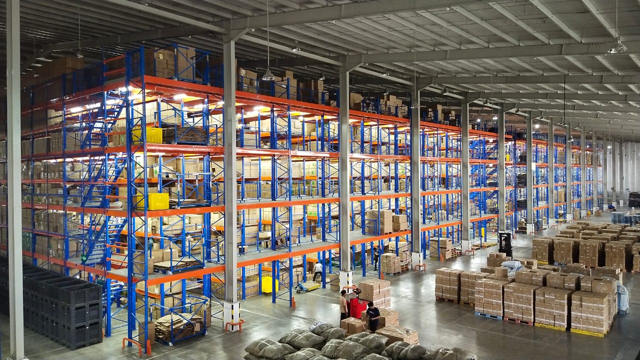 Contoh rak gudang & pallet racking produksi Perkasa Racking — Rak Mezzanine (Lantai Bertingkat)